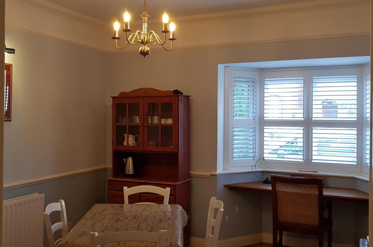 The Bakehouse Guesthouse Мейдънхед Екстериор снимка